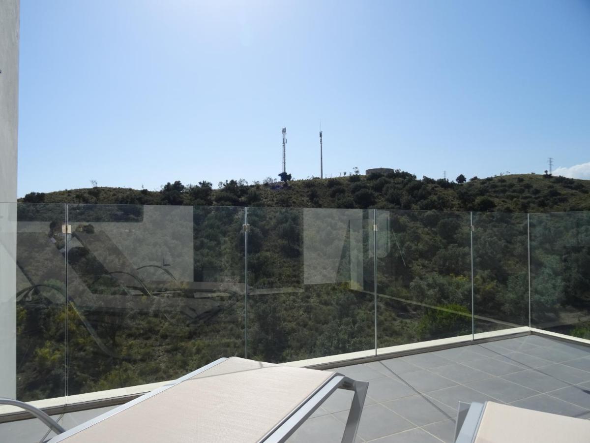 Wi-Fi Alta Velocidad De 1 Gbps Rodeado De Naturaleza Малага Экстерьер фото